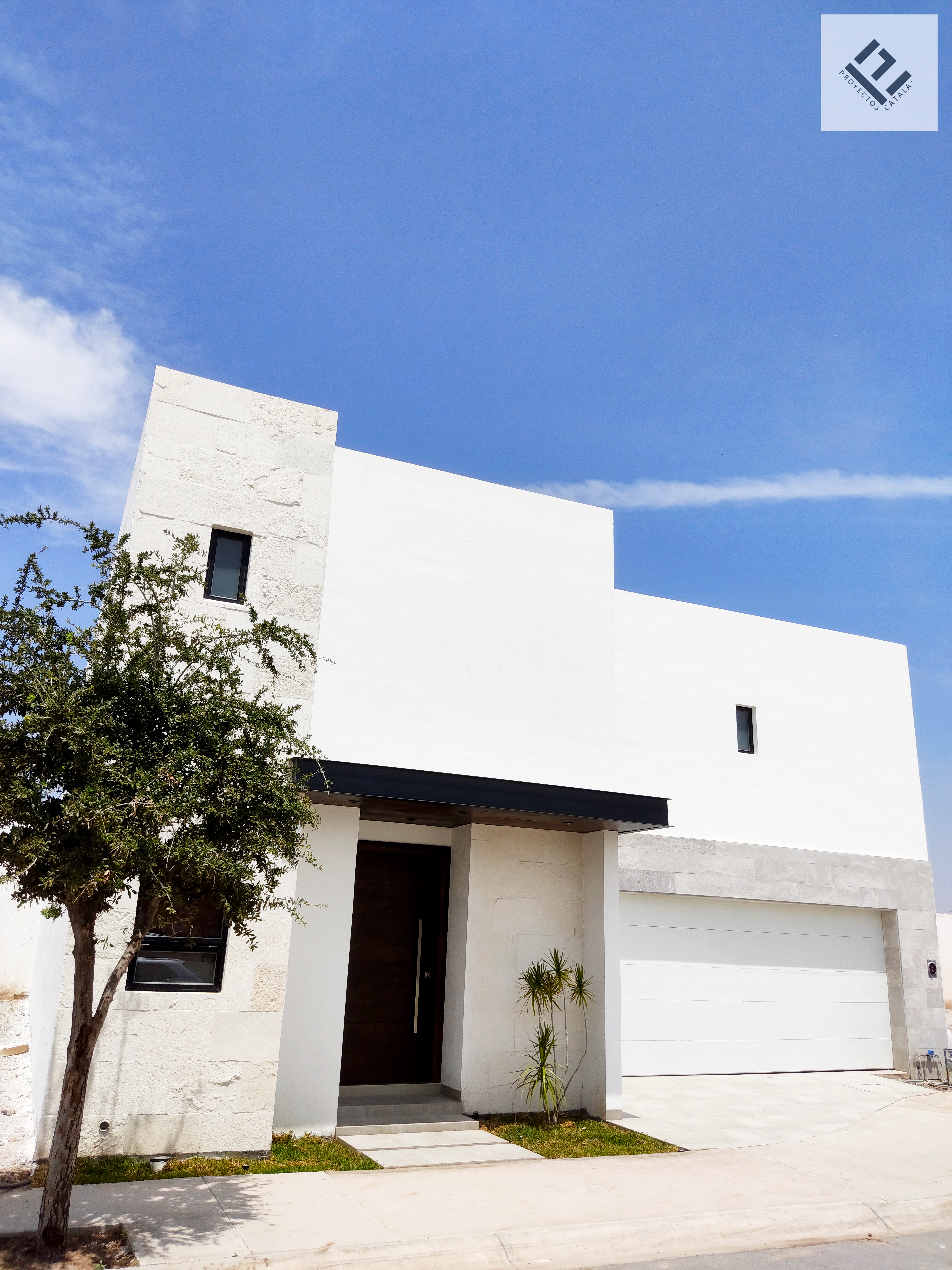 Fachada construida del proyecto Casa Almeras